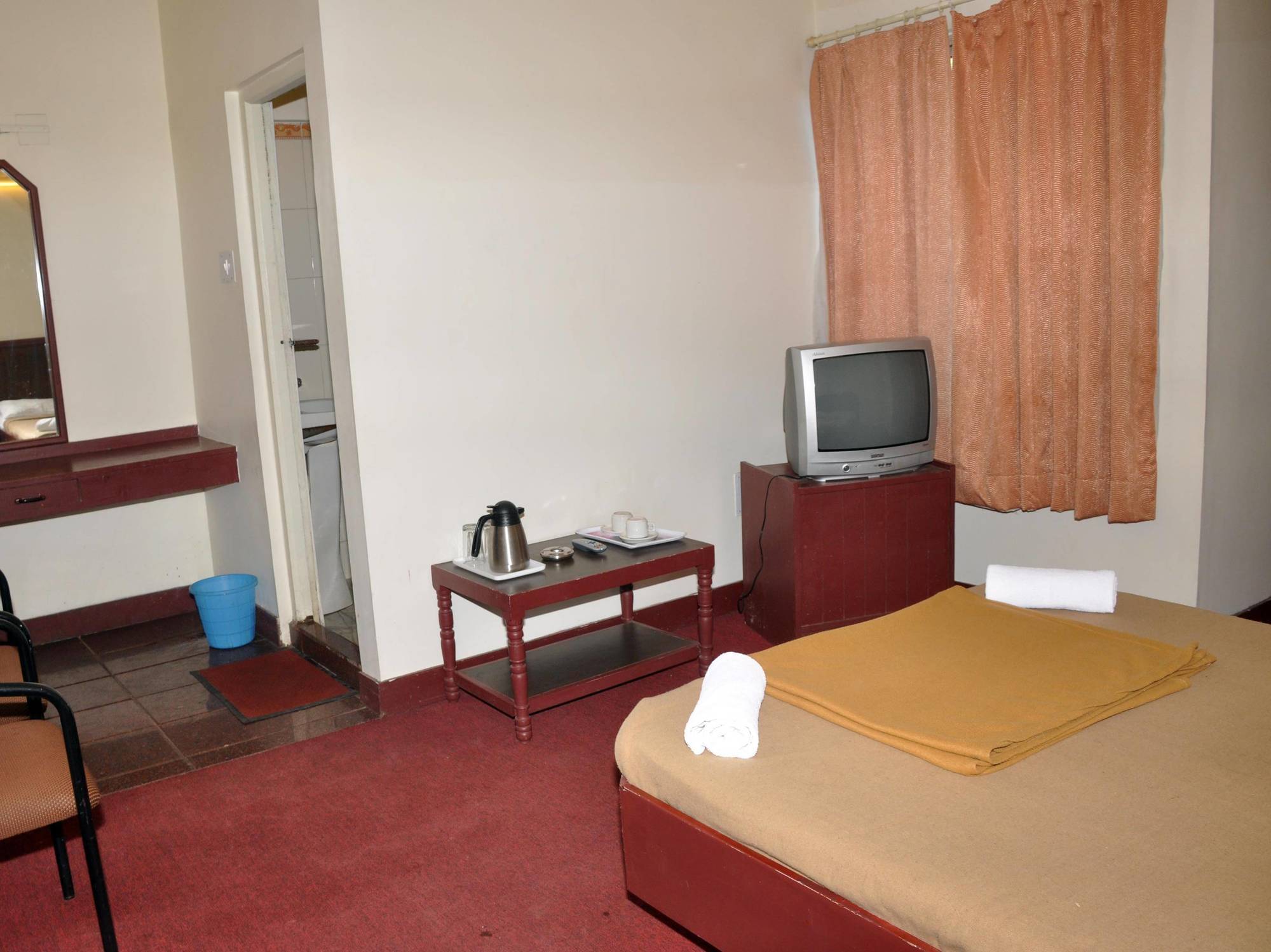 Hotel Blue Hills International Utakamand Zewnętrze zdjęcie
